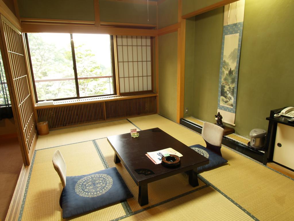 Okada Ryokan Warakutei Takayama  Exterior foto