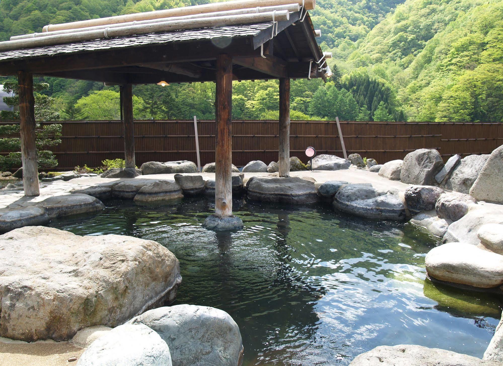 Okada Ryokan Warakutei Takayama  Exterior foto