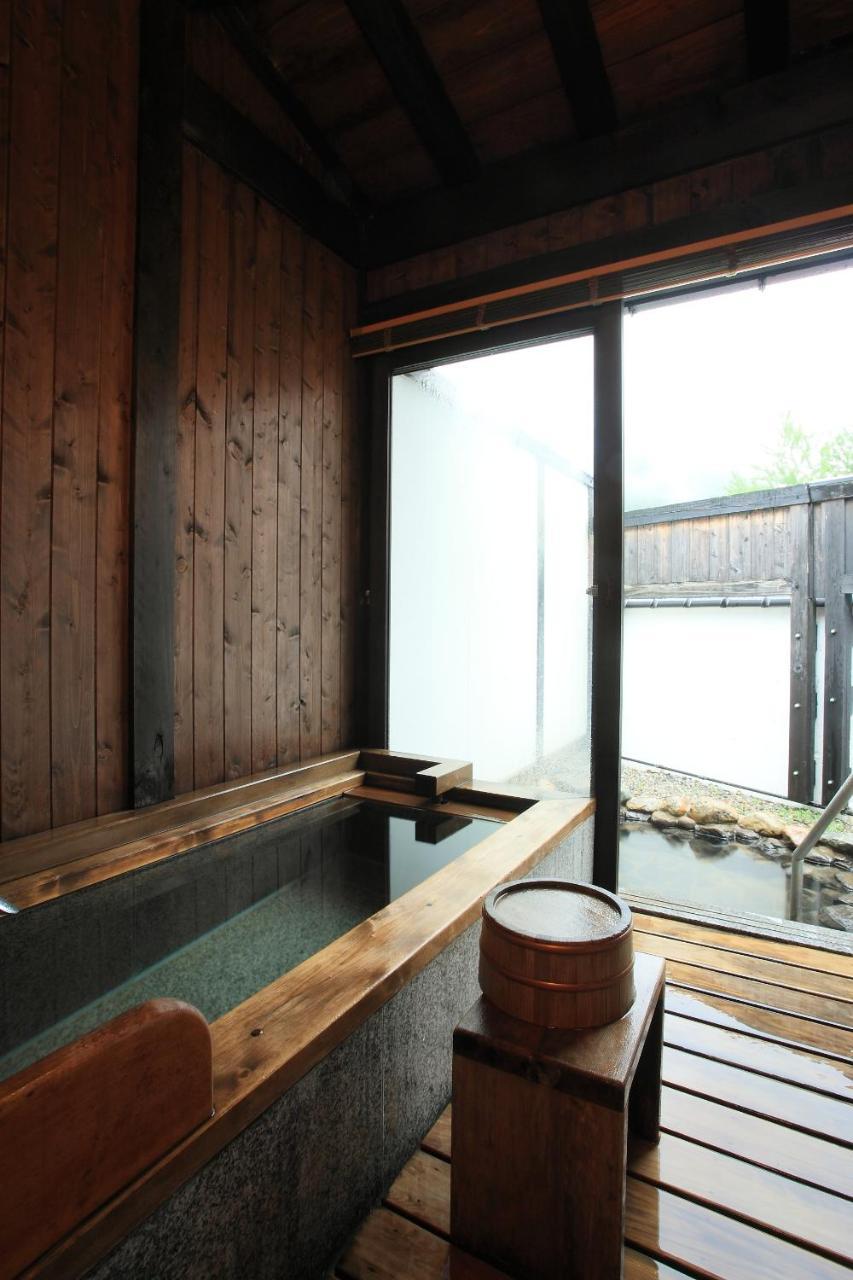 Okada Ryokan Warakutei Takayama  Exterior foto