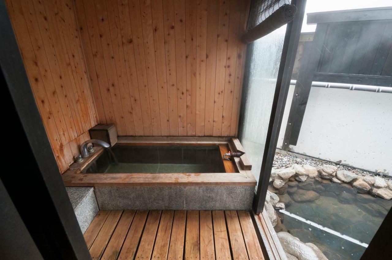 Okada Ryokan Warakutei Takayama  Exterior foto